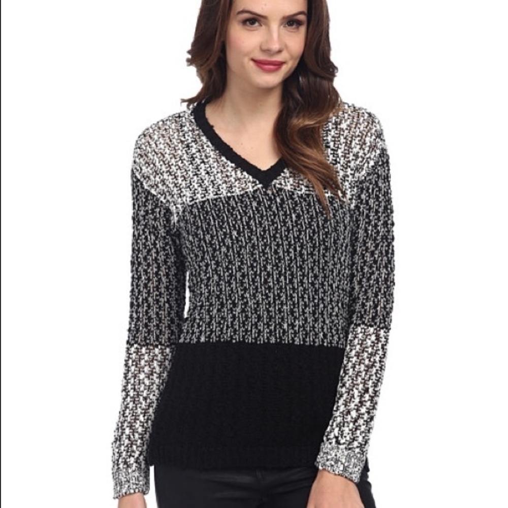 Two by Vince Camuto black and grey knit striped sweater